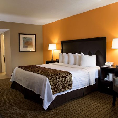 Best Western Palm Beach Lakes West Palm Beach Exterior photo