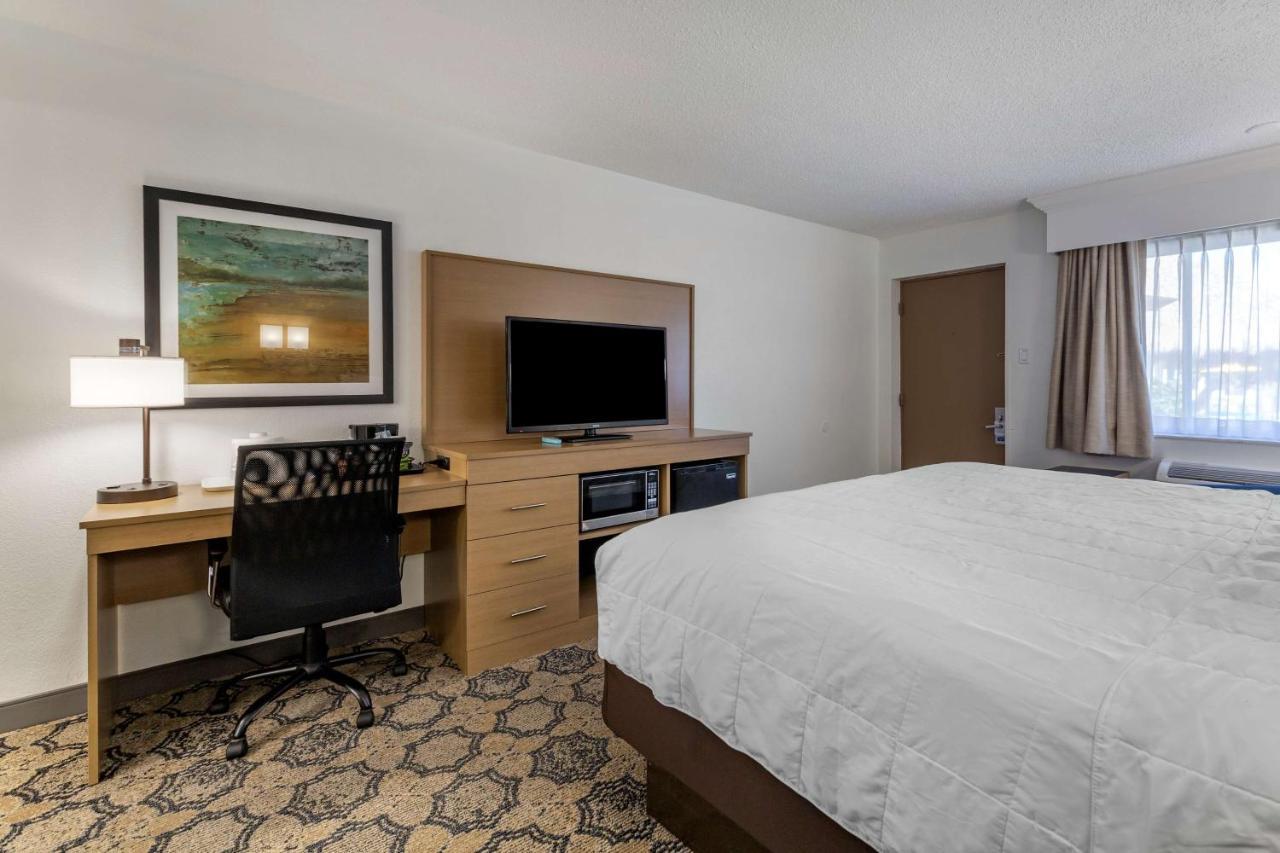 Best Western Palm Beach Lakes West Palm Beach Exterior photo