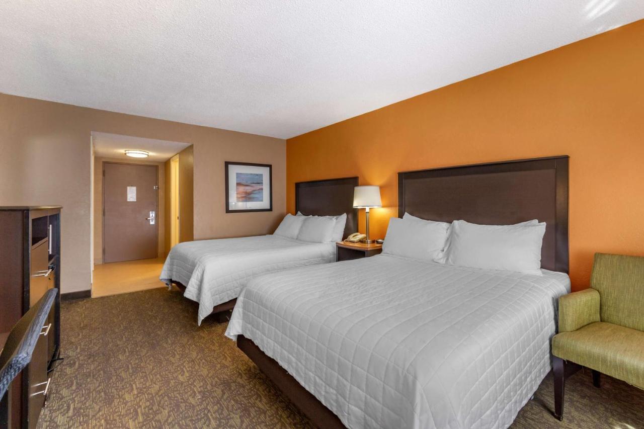 Best Western Palm Beach Lakes West Palm Beach Exterior photo