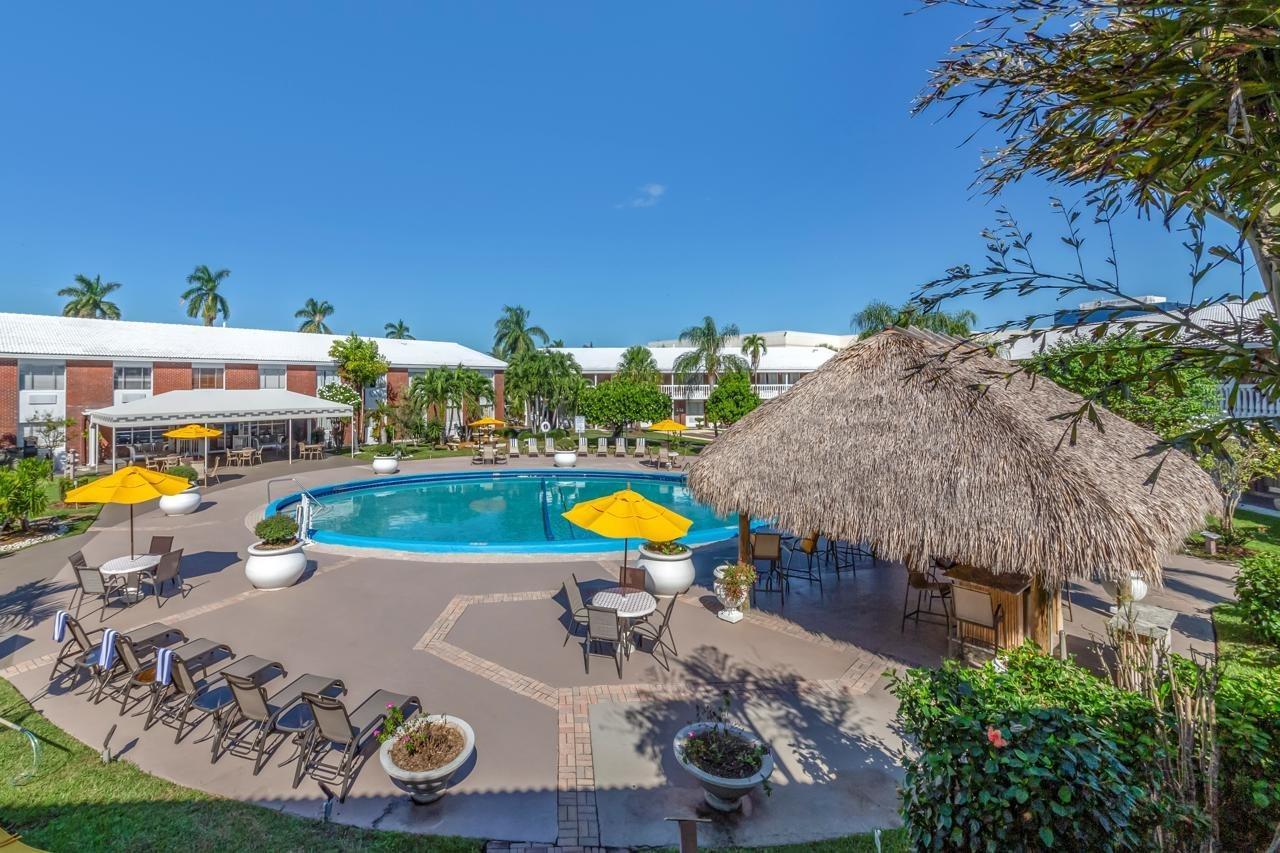 Best Western Palm Beach Lakes West Palm Beach Exterior photo