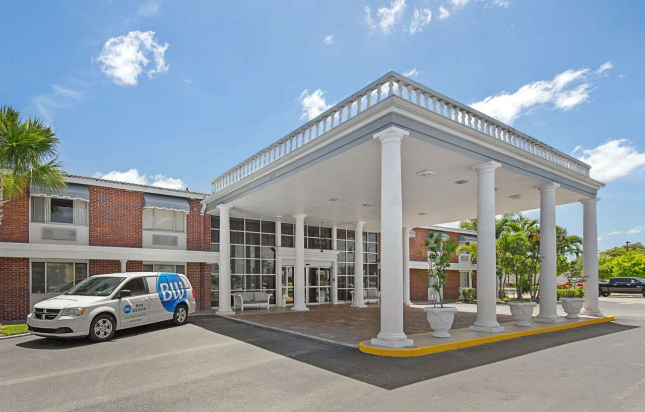 Best Western Palm Beach Lakes West Palm Beach Exterior photo